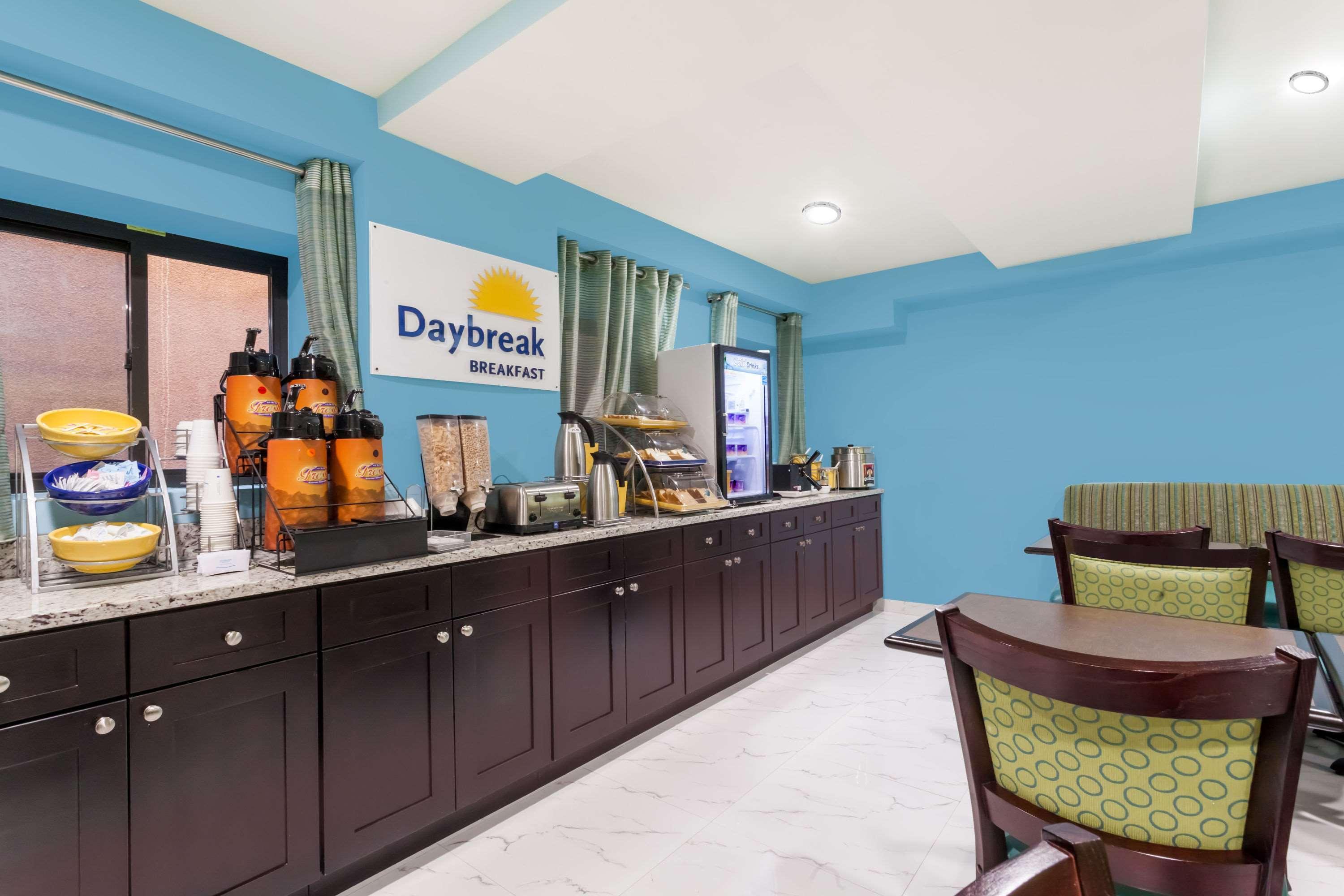 Days Inn & Suites By Wyndham Jamaica Jfk Airport Νέα Υόρκη Εξωτερικό φωτογραφία