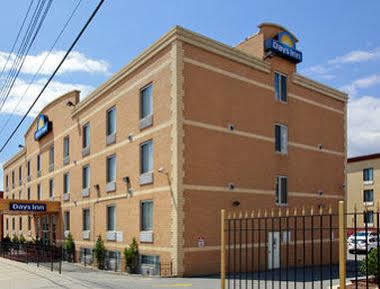 Days Inn & Suites By Wyndham Jamaica Jfk Airport Νέα Υόρκη Εξωτερικό φωτογραφία